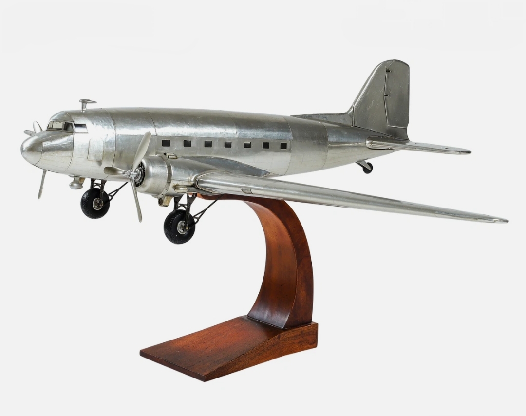 Vintage DC-3 Model